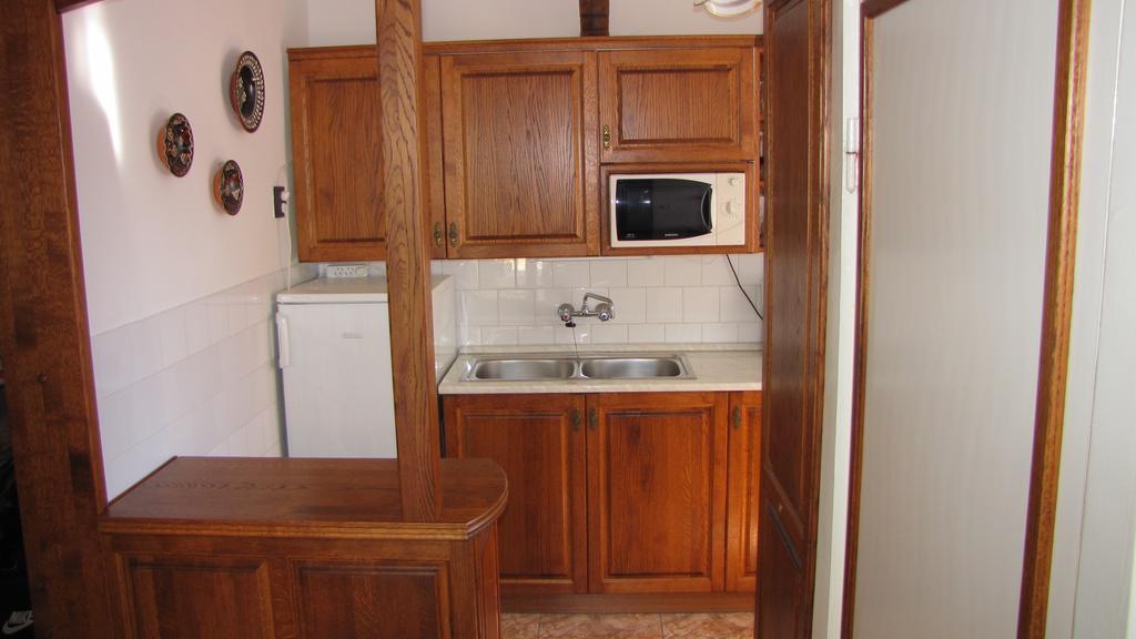 Schmidt Apartment Балатонфеньвеш Номер фото
